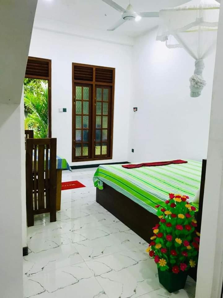 Green Jade Inn Мириса Екстериор снимка