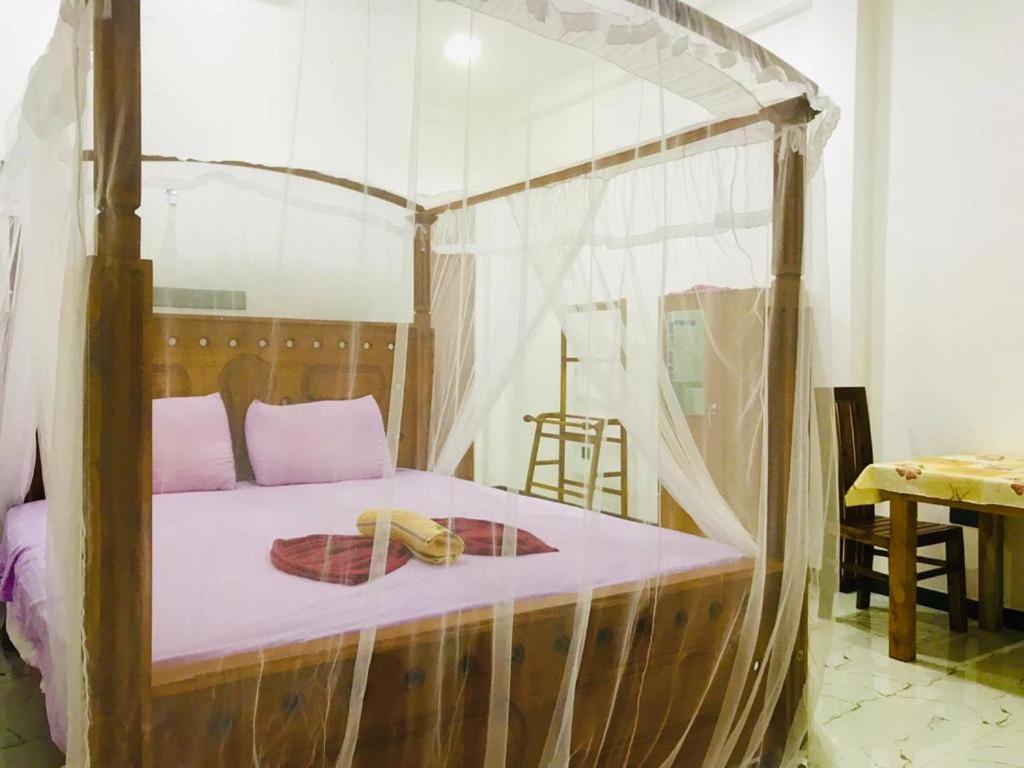 Green Jade Inn Мириса Екстериор снимка